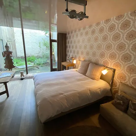 Bed and breakfast Schopenhauer 4*